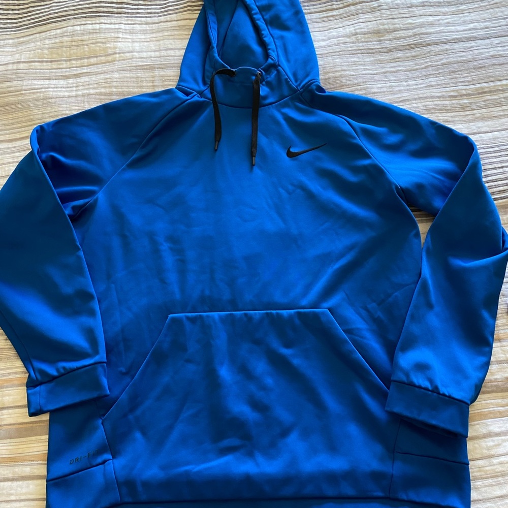 Men’s Nike hoodie